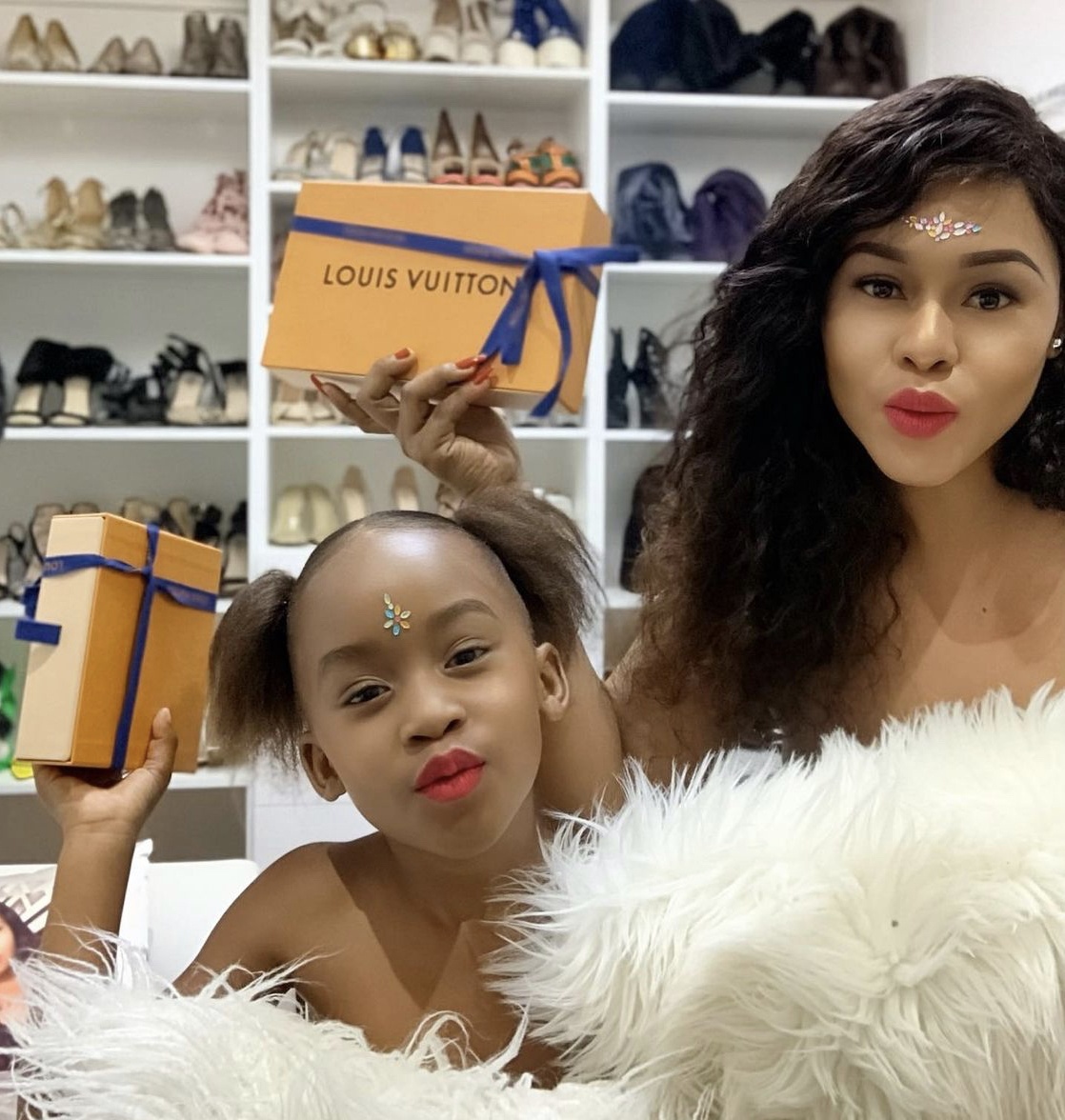 Inno Morolong and her daughter photo